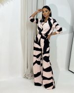 Ingrid Illusion trendi zvonaste pantalone i Diane Illusion satenska košulja