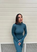 Alesya Emerald rolka haljina od trikotaže