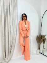 Nastasia Peach trendi prugasto odelo