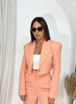 Nastasia Peach trendi prugasto odelo