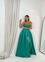 Duga elegantna korset satenska haljina A kroja sa dubokim šlicem zelene boje, visoka elegancija