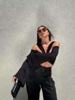Crna crop top bluza zvonastih rukava sa trakama oko vrata