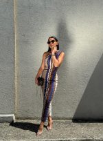 Šarena uska duga haljina na jedno rame boho dezena