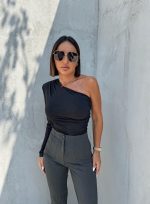 Tamno sive cigaret pantalone visokog struka sa ukrasnim štepovima