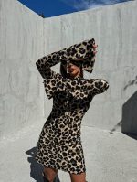 Mini haljina animal leopard printa dugih blago zvonastih rukava koji se vezuju i otkrivenih leđa