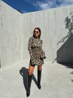 Mini haljina animal leopard printa dugih blago zvonastih rukava koji se vezuju i otkrivenih leđa