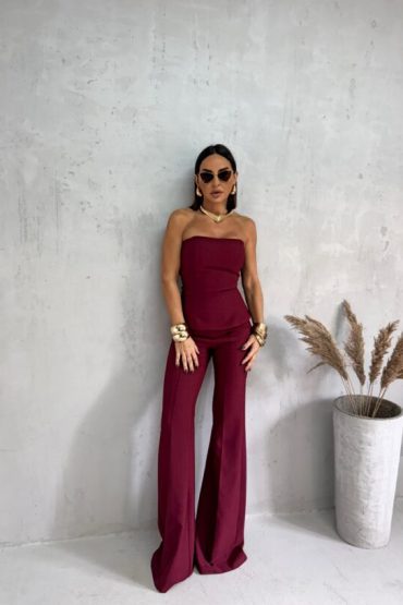 Trendi bordo zvonaste pantalone visokog struka