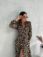 Midi haljina dugih rukava na kopčanje u formi košulje sa vezivanjem oko struka animal printa
