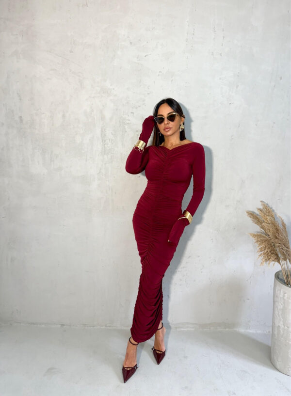 Simone Burgundy duga elegantna haljina Duga uska naborana haljina dugih rukava bordo boje