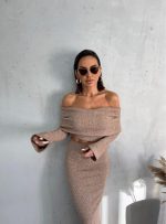 Dvodelni rebrasti trikotažni komplet braon nijanse – duga suknja sa šlicem i i crop top bluza spuštenih ramena