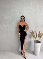 Crna elegantna korset haljina srcolikog dekoltea i dubokog šlica