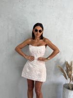 Mini roze elegantna korset haljina od brokata sa vezenim detaljima