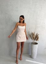 Mini roze elegantna korset haljina od brokata sa vezenim detaljima