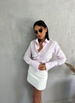 Nežno roze basic košulja visokih manžetni sa ukrasnim dugmadima