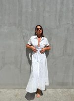 Midi bela pamučna boho haljina na kopčanje sa kratkim rukavima i vezenim detaljima sa pojasom