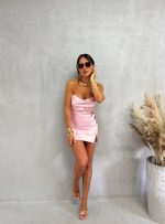 Mini roze satenska korset haljina nabrane teksture sa šlicem