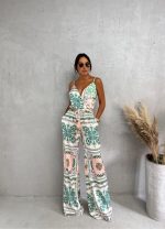 Šareni dezenirani strukirani kombinezon sa pojasem i gornjim delom na preklop sa bretelama u boho stilu