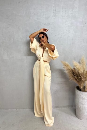 Satenski boho komplet od lepršavih pantalona i kimono bluze trendi puter žute boje