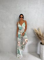 Šareni dezenirani strukirani kombinezon sa pojasem i gornjim delom na preklop sa bretelama u boho stilu