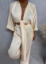 Satenski boho komplet od lepršavih pantalona i kimono bluze trendi puter žute boje
