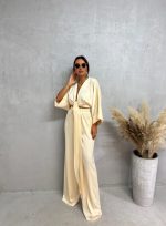 Satenski boho komplet od lepršavih pantalona i kimono bluze trendi puter žute boje