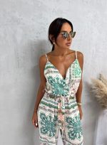 Šareni dezenirani strukirani kombinezon sa pojasem i gornjim delom na preklop sa bretelama u boho stilu