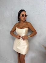 Mini elegantna korset haljina od brokat sjajnog satena šampanj bež boje