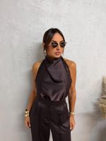 Elegantna braon satenska bluza sa čipkom
