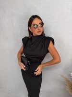 Midi crna uska haljina sa naglašenim ramenima